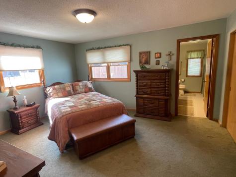 207 E Hollett Street Tracy MN 56175