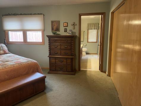 207 E Hollett Street Tracy MN 56175