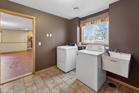 101 Carriage Hill Drive E Hinckley MN 55037
