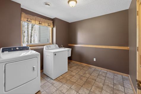 101 Carriage Hill Drive E Hinckley MN 55037