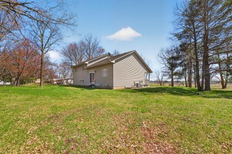 101 Carriage Hill Drive E Hinckley MN 55037