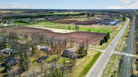 101 Carriage Hill Drive E Hinckley MN 55037