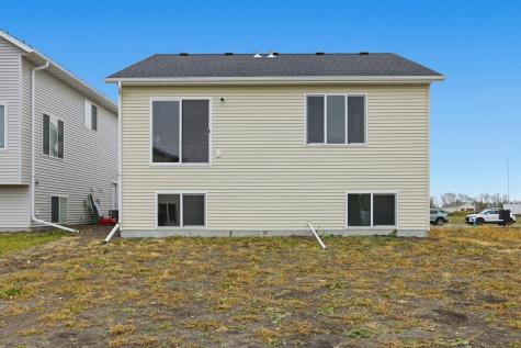 7007 Benji Lane Horace ND 58047