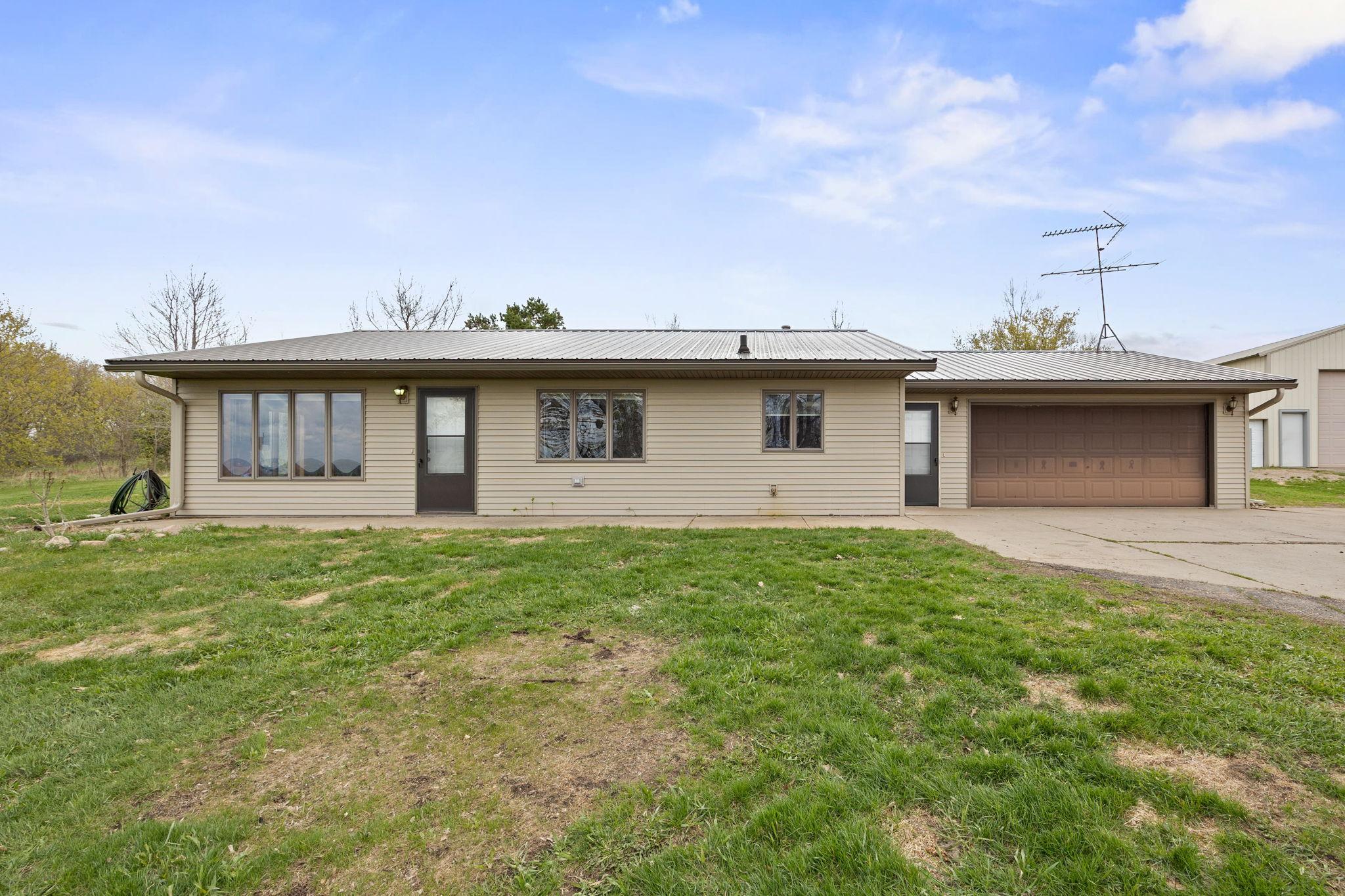 24955 State Highway 23 Roscoe MN 56371