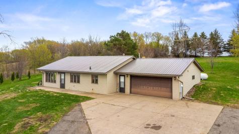 24955 State Highway 23 Roscoe MN 56371