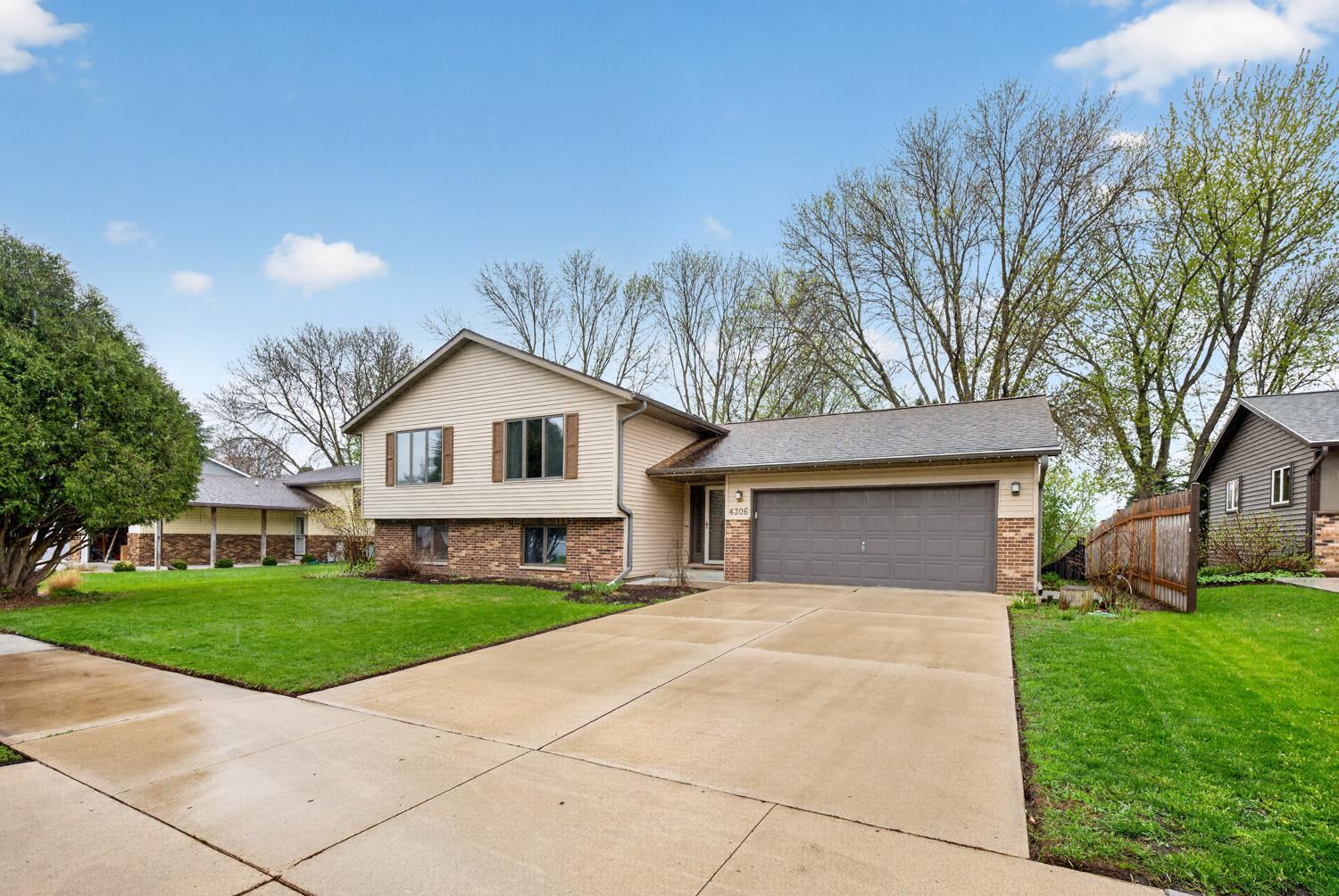 4306 1st Street NW Rochester MN 55901