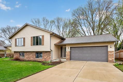4306 1st Street NW Rochester MN 55901