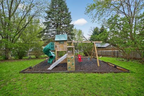 4306 1st Street NW Rochester MN 55901