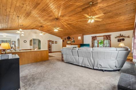 2908 Roosevelt Street NE Saint Anthony MN 55418