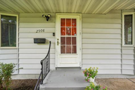 2908 Roosevelt Street NE Saint Anthony MN 55418