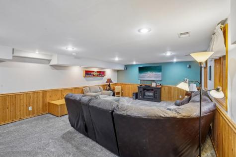 2908 Roosevelt Street NE Saint Anthony MN 55418