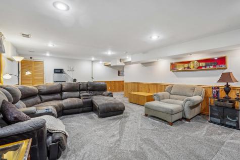 2908 Roosevelt Street NE Saint Anthony MN 55418