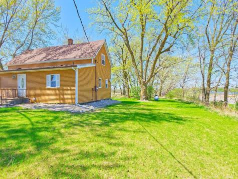 10969 Us Highway 12 SW Howard Lake MN 55349