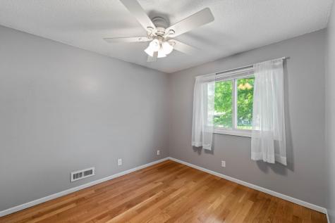 3098 Evelyn Street Roseville MN 55113