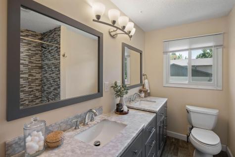3098 Evelyn Street Roseville MN 55113