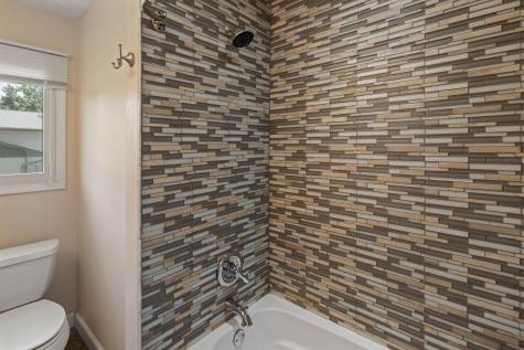 3098 Evelyn Street Roseville MN 55113
