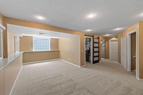 3098 Evelyn Street Roseville MN 55113