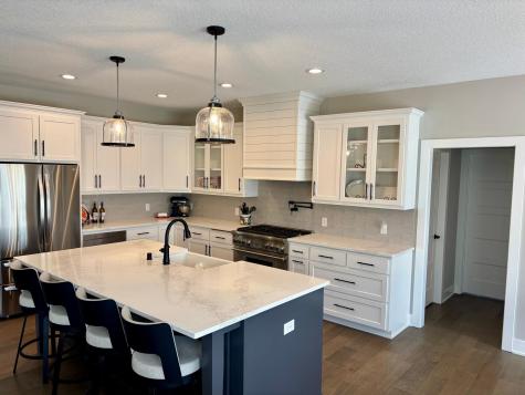 9613 W Wind Trail Woodbury MN 55129