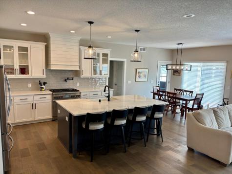 9613 W Wind Trail Woodbury MN 55129