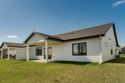 158 Sandstone Drive NW Eyota MN 55934