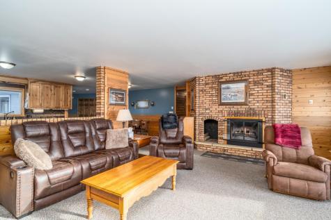 13233 Elmhurst Lane SE Mentor MN 56736