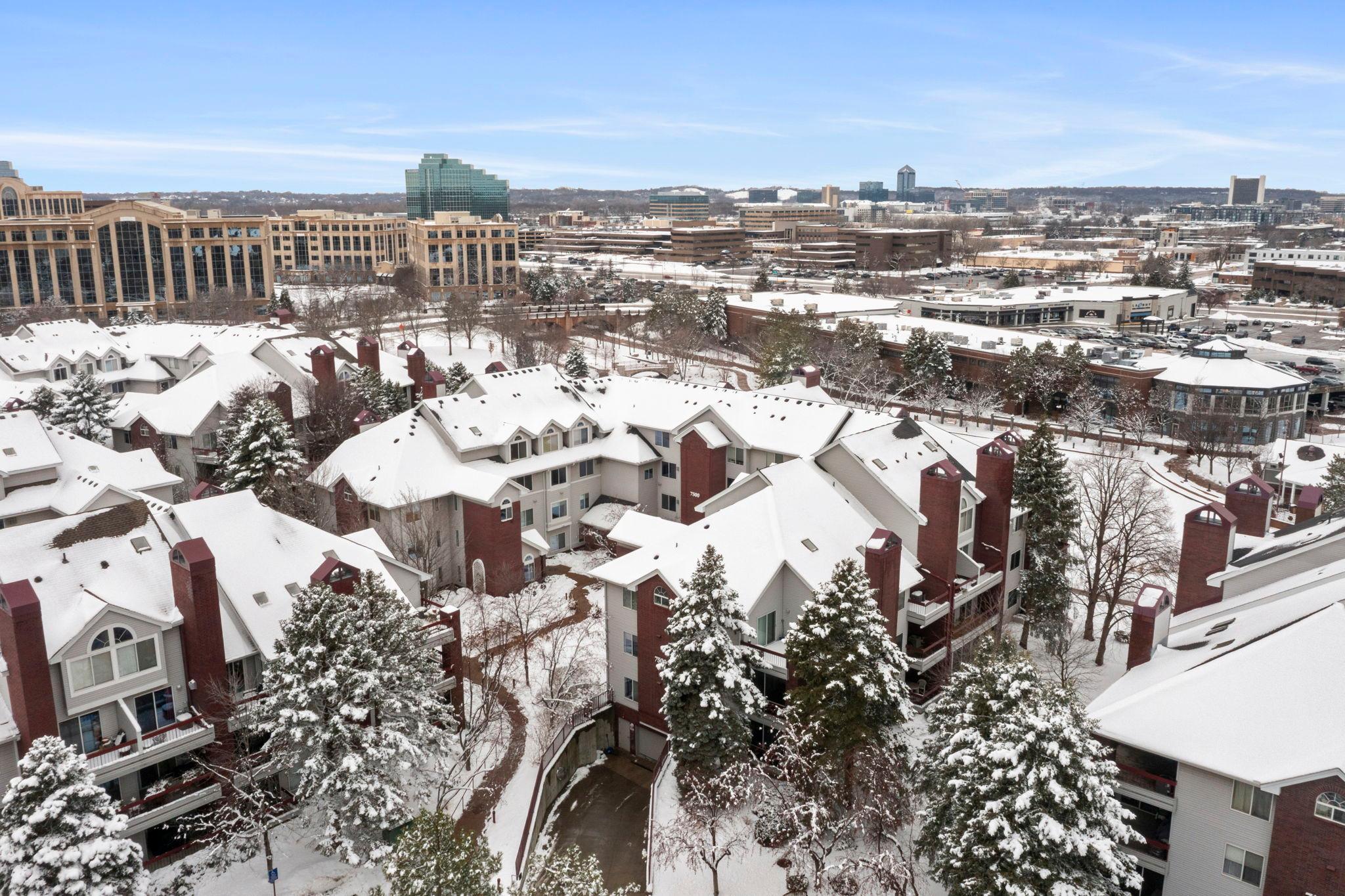 7500 Edinborough Way Edina MN 55435