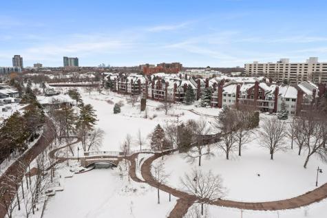 7500 Edinborough Way Edina MN 55435