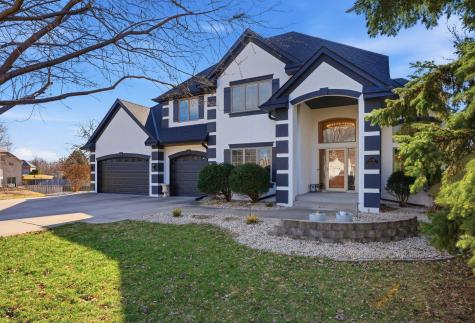 4230 Pineview Lane N Plymouth MN 55442