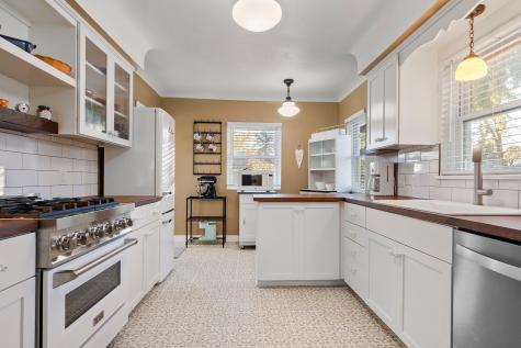 1019 Ash Street Alexandria MN 56308