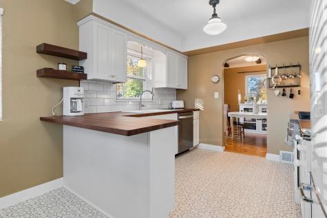1019 Ash Street Alexandria MN 56308