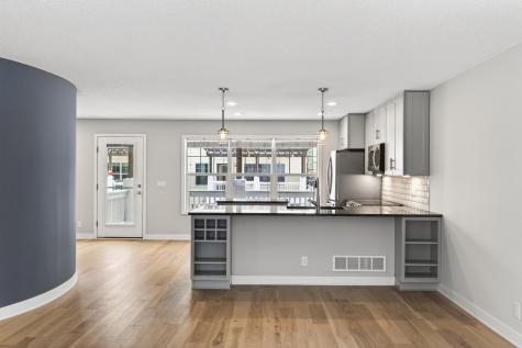 1667 Arona Street Falcon Heights MN 55108