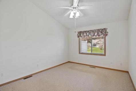 3782 Shannon Drive Hastings MN 55033
