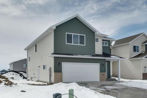 2529 36th Avenue S Moorhead MN 56560