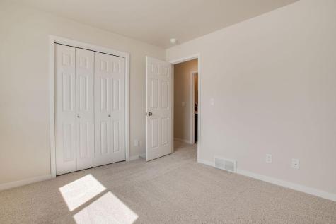 2529 36th Avenue S Moorhead MN 56560