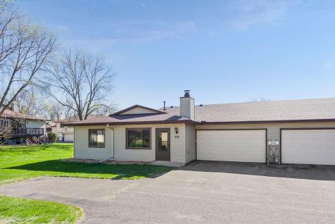 8646 S Maplebrook Circle Brooklyn Park MN 55445