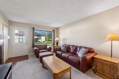 8646 S Maplebrook Circle Brooklyn Park MN 55445