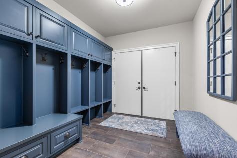 1560 Hunter Drive Wayzata MN 55391