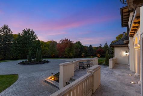 1560 Hunter Drive Wayzata MN 55391