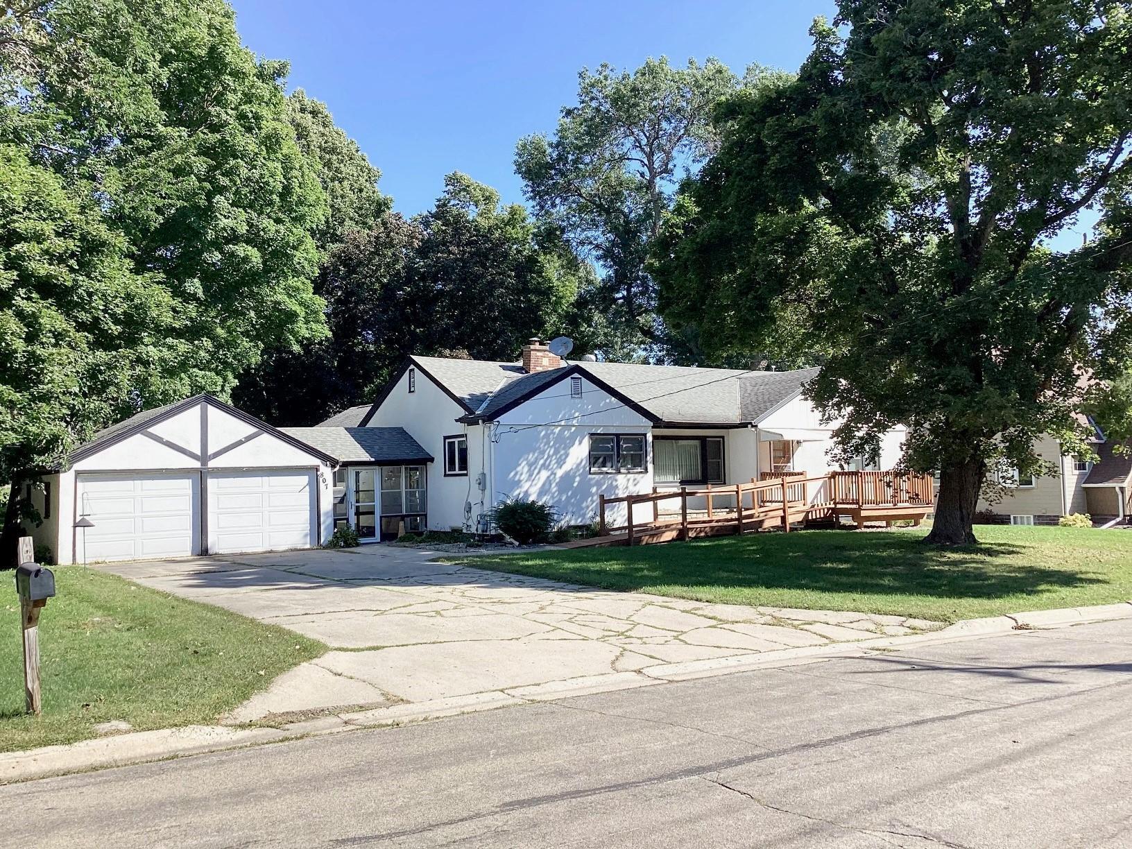807 Minnie Maddern Street Albert Lea MN 56007