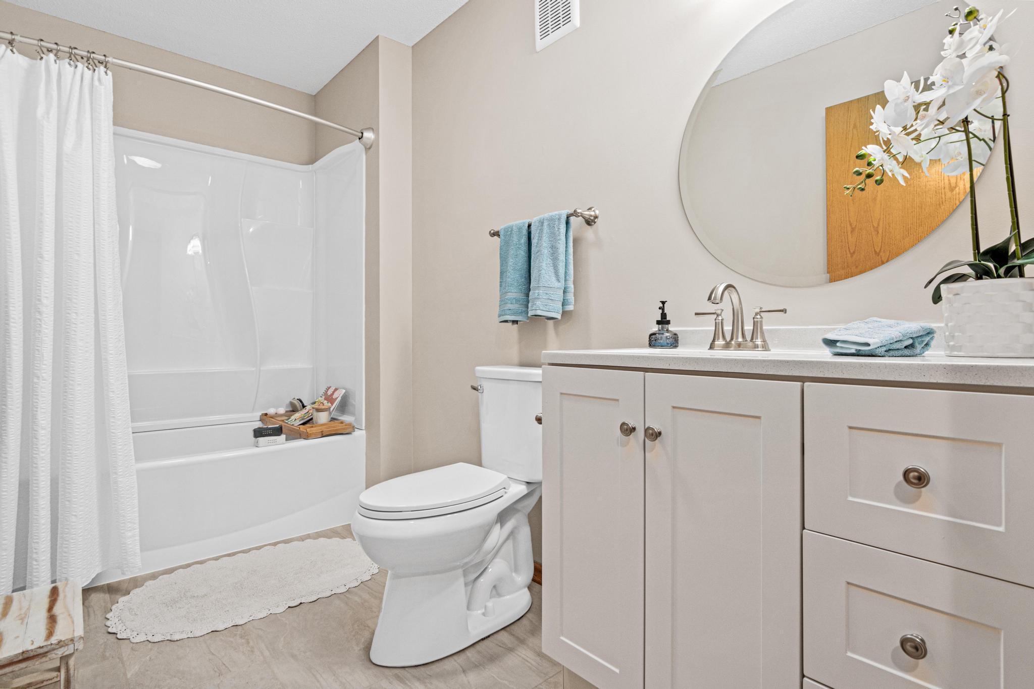 15767 Finch Avenue Apple Valley MN 55124