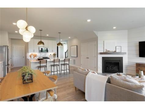 17966 Genoa Drive Lakeville MN 55044