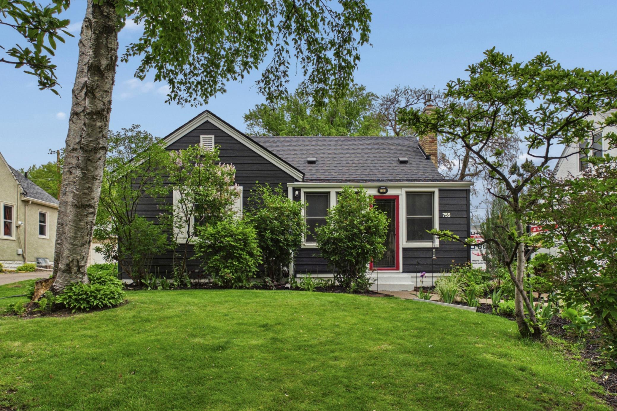755 Iowa Avenue W Saint Paul MN 55117