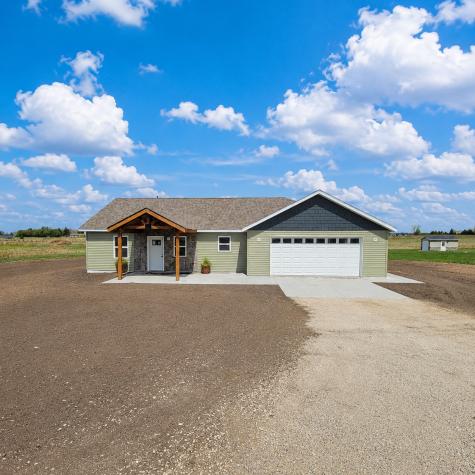 160 Cozy Oak Drive E Ottertail MN 56571