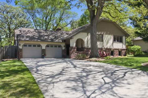 793 Torchwood Drive New Brighton MN 55112