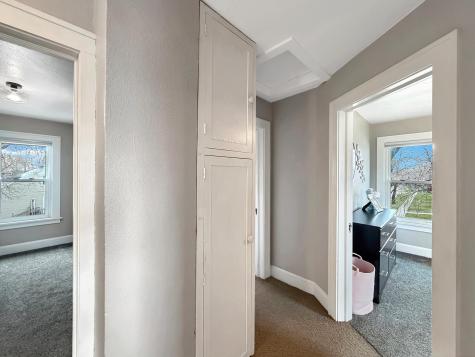 701 E Caledonia Avenue Hillsboro ND 58045