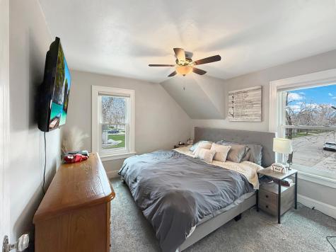 701 E Caledonia Avenue Hillsboro ND 58045