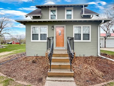 701 E Caledonia Avenue Hillsboro ND 58045