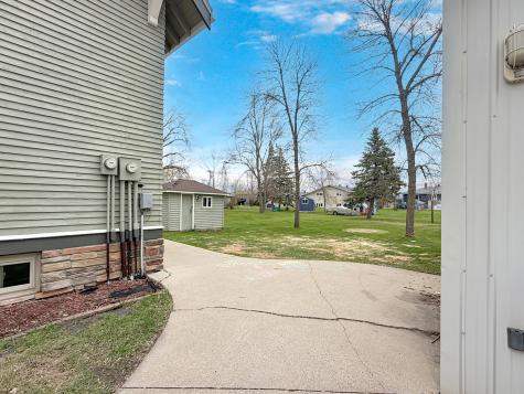 701 E Caledonia Avenue Hillsboro ND 58045