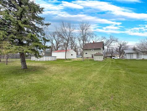 701 E Caledonia Avenue Hillsboro ND 58045