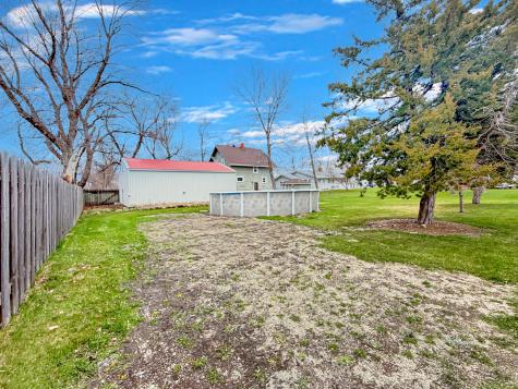 701 E Caledonia Avenue Hillsboro ND 58045